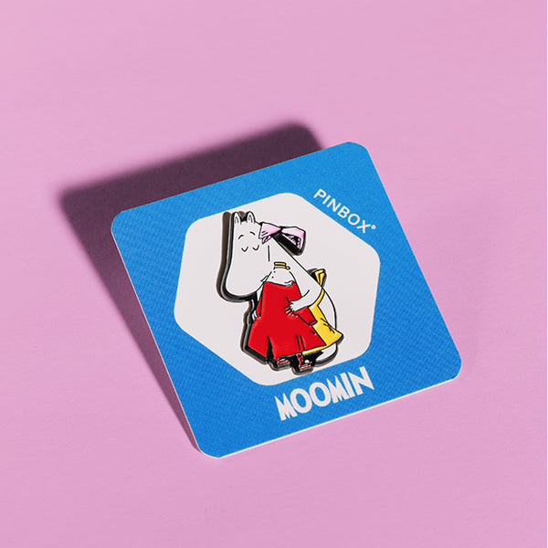 PINBOX ピンバッジ（ニンニ/ハグ）PNX100035 - MOOMIN SHOP