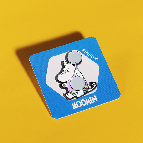PINBOX ピンバッジ（ムーミンとトレーニング）PNX100028 - MOOMIN SHOP