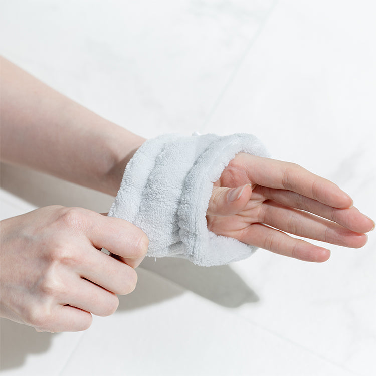 4月中旬頃お届け予定＊アームバンド（ニョロニョロ）MN31639＜予約商品＞