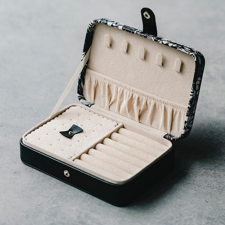 12月上旬頃お届け予定＊ジュエリーボックス（ルビーの王さま）【公式限定】＜予約商品＞