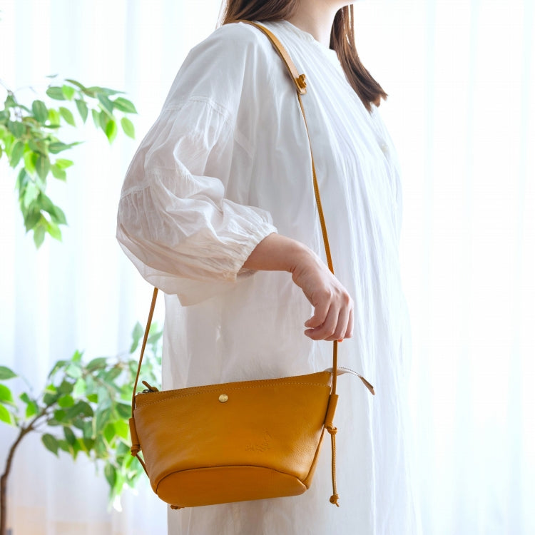 3月下旬頃お届け予定＊Kanmi. itsu monoポシェット(ムーミン）【公式限定】【航空便不可】＜予約商品＞