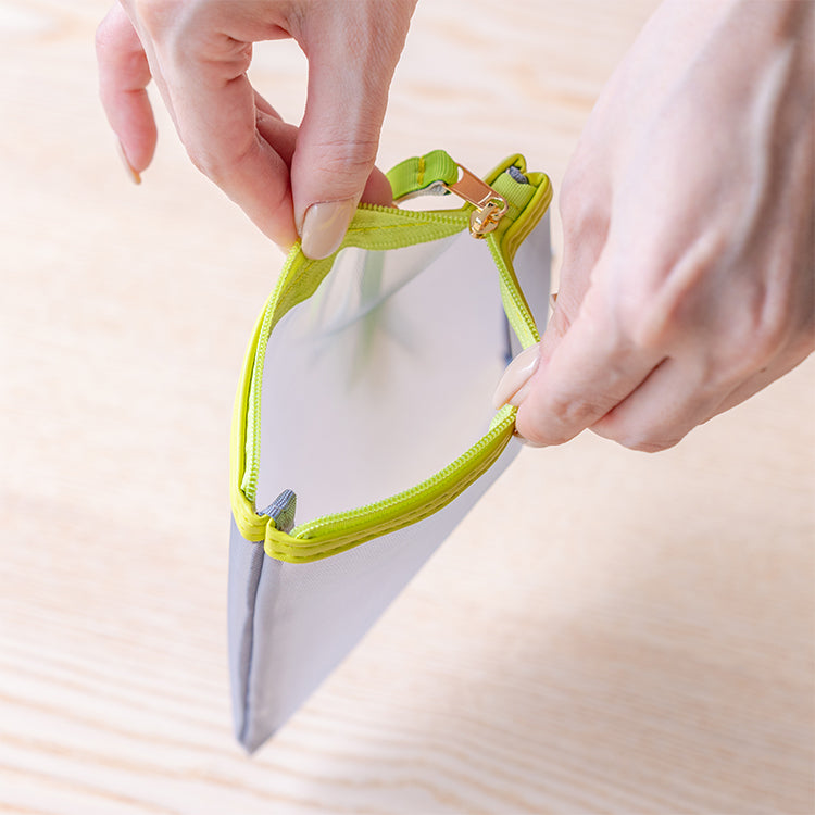 5月下旬頃お届け予定＊メッシュポーチS（ムーミン＆ソフス）3831＜予約商品＞