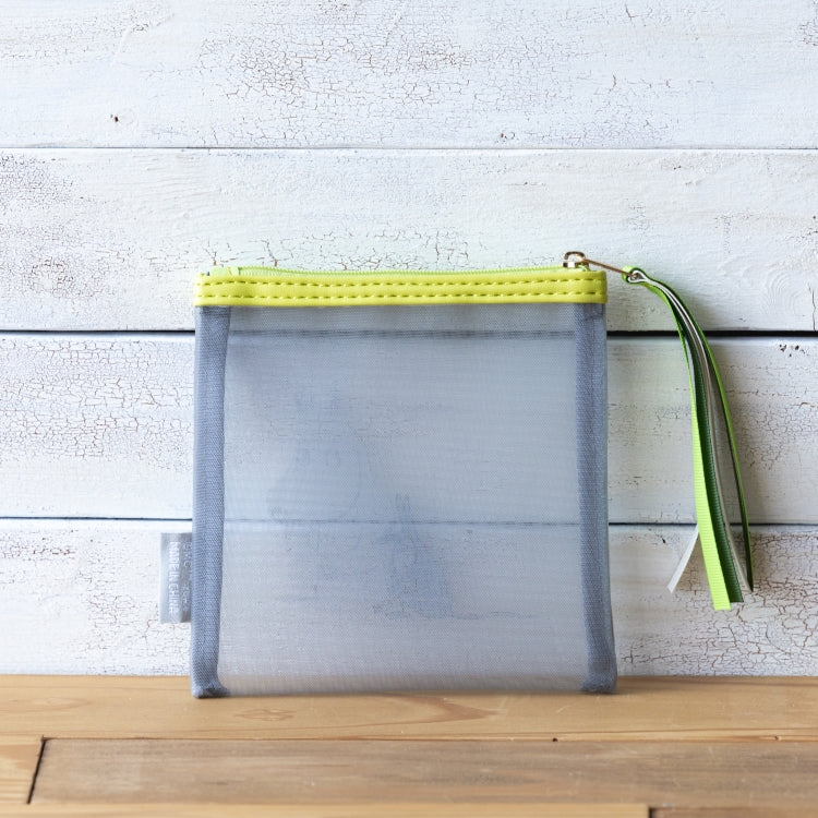 5月下旬頃お届け予定＊メッシュポーチS（ムーミン＆ソフス）3831＜予約商品＞