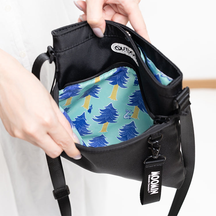 OUTDOOR PRODUCTS ショルダーバッグ（ムーミン＆リトルミイ）MON701BK-1【航空便不可】