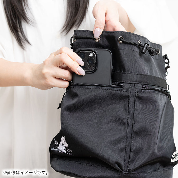 OUTDOOR PRODUCTS 巾着ショルダーバッグ（ムーミン＆リトルミイ）MON703BK-5