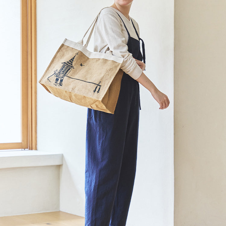 PeopleTree ジュートプリントビッグトートバッグ（船着き場でもの思いにふける）SAIAB5-21700001-37【航空便不可】