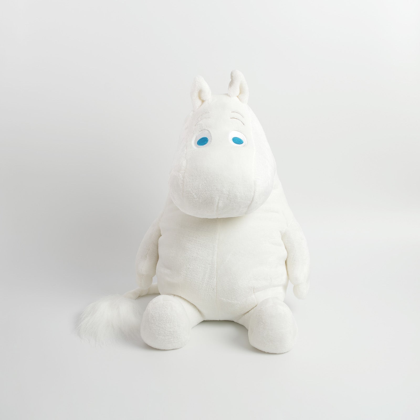 ぬいぐるみ（ムーミントロール/L）【ムーミンバレーパーク限定】【ラッピング対象外】 - MOOMIN SHOP